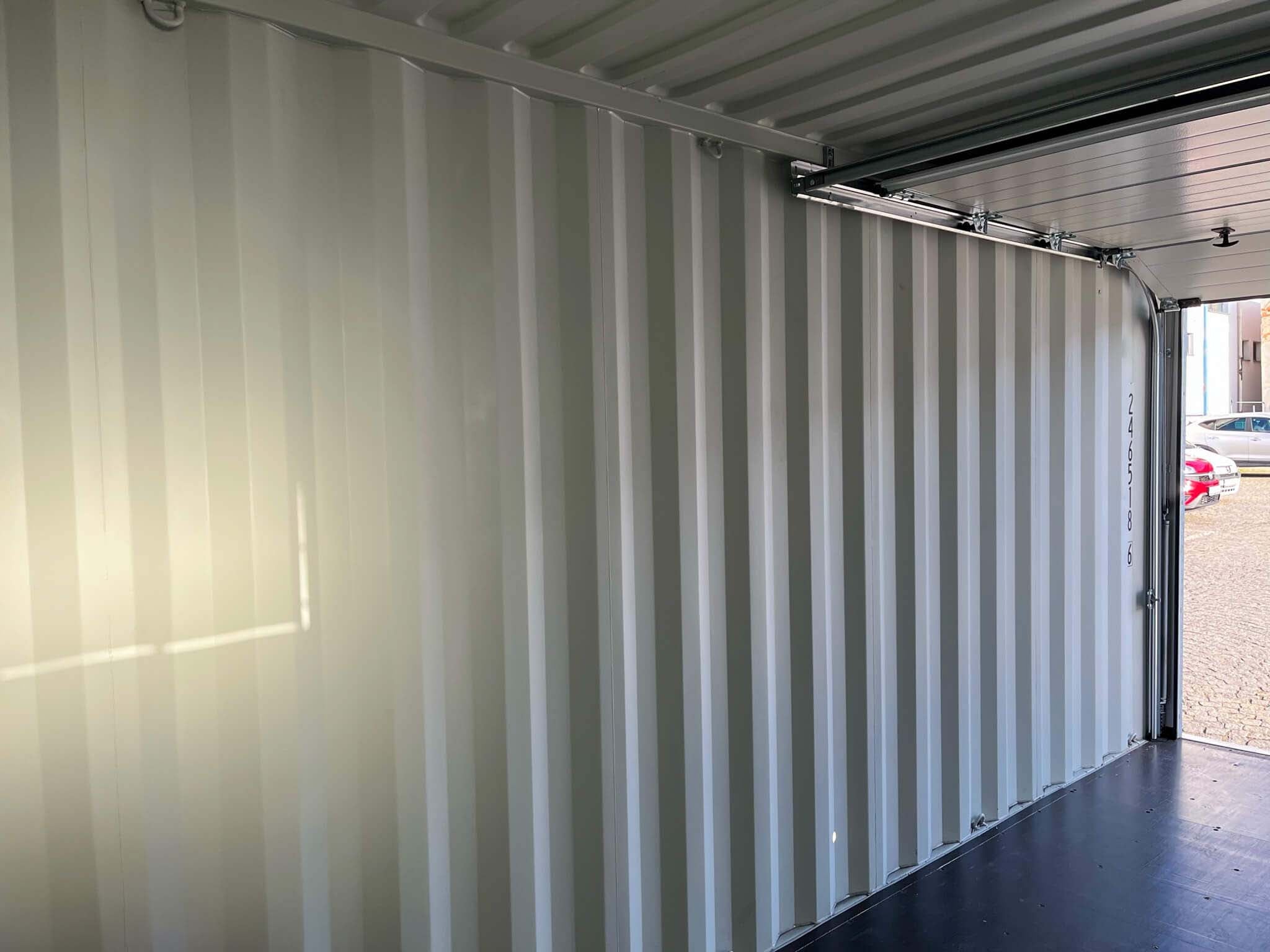 20 Fuss Lager Container mit Rolltor Sektionaltor Lichtgrau RAL 7040
