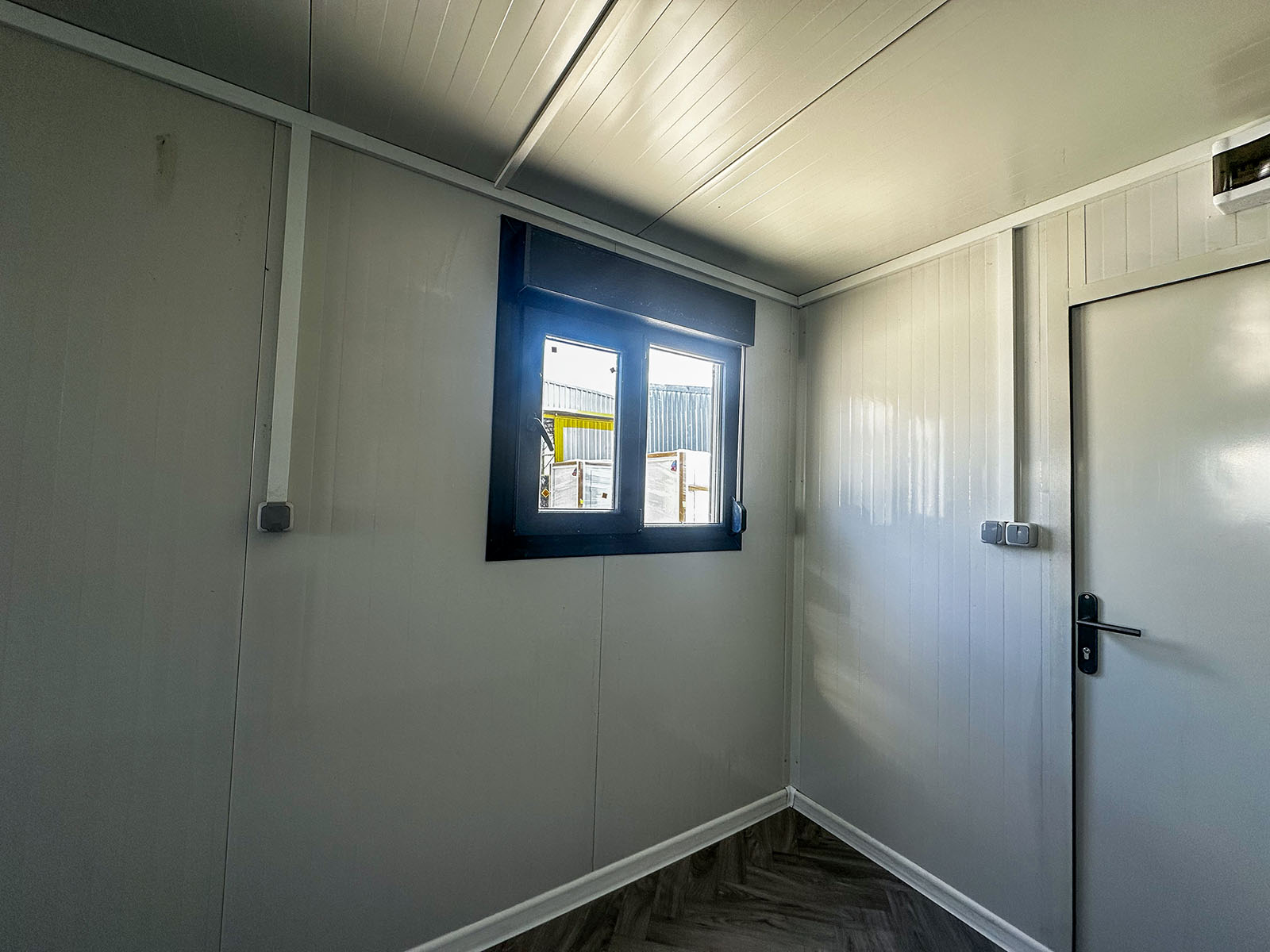 Bürocontainer Modell BLACK